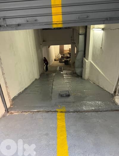 +550متر مستودع مع نزلة سيارات- منطقة زقاق البلاط/ سليم سلام