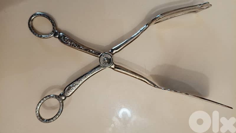 Silver plated serving utensils 1