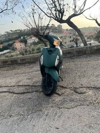 وردانية فوق صيدا تحت سبلين