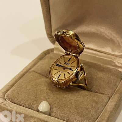 extremely rare gold ring watch from the 1940s