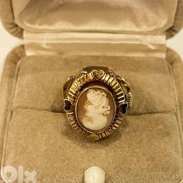 extremely rare gold ring watch from the 1940s 6