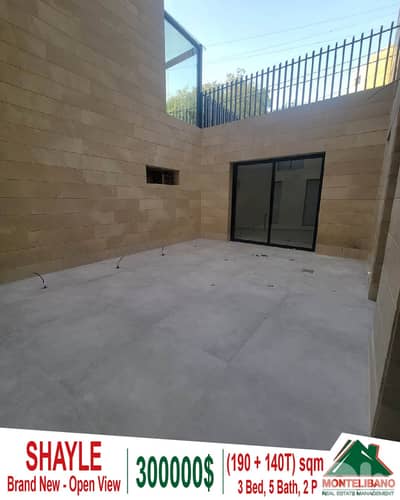 190 sqm Apartment For Sale in Shayle with 140 sqm Terrace + Open View