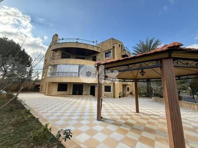 شقة للايجار في بعبدات Decorated Apartment for rent in Baabdat