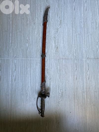 antique sword سيف