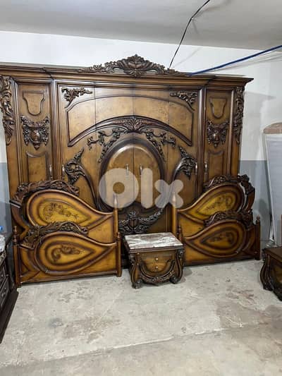 اوضة نوم ملكية مصرية تختين خشب زان ولاتي كلا ملبسة قشرة زان