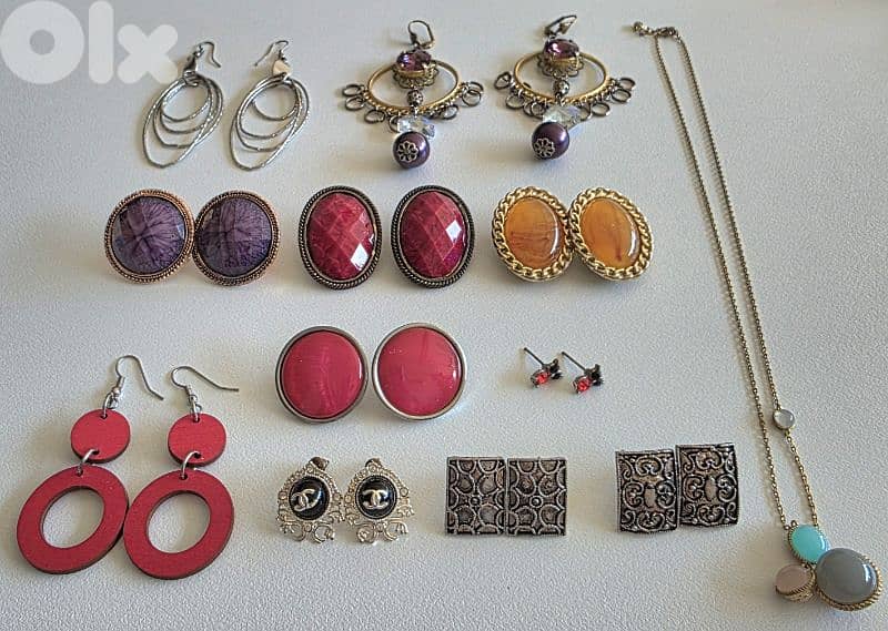 Faux-Bijoux for Sale 4