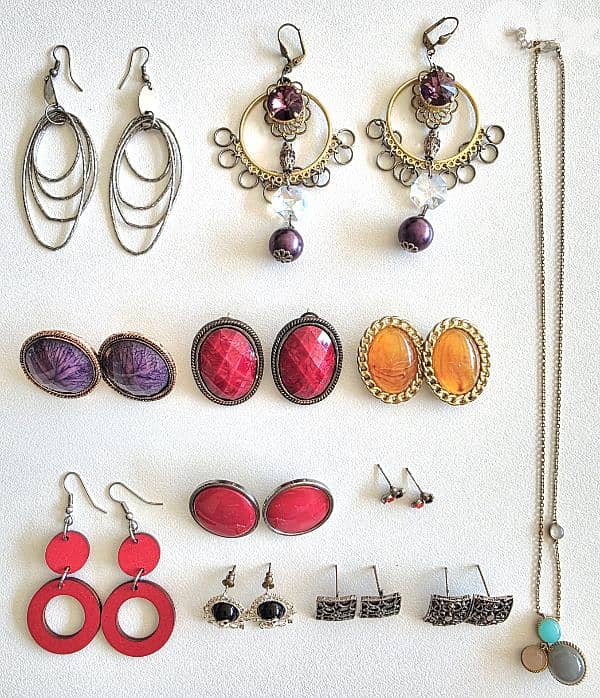 Faux-Bijoux for Sale 5