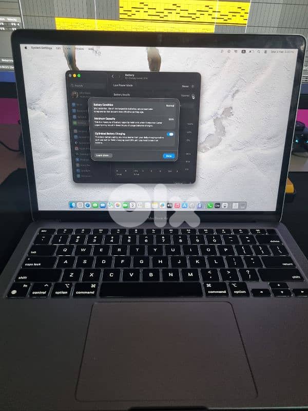 macbook air m1 8gb ram 256 gb battery 95% 1