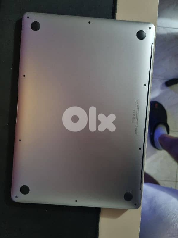 macbook air m1 8gb ram 256 gb battery 95% 3