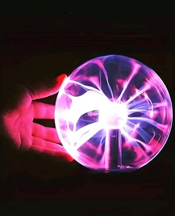 Tesla Electrique Plasma Ball New in Box 3
