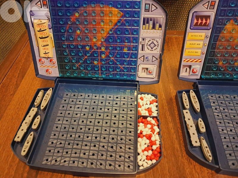 Used Original Hasbro Battleship board game 6