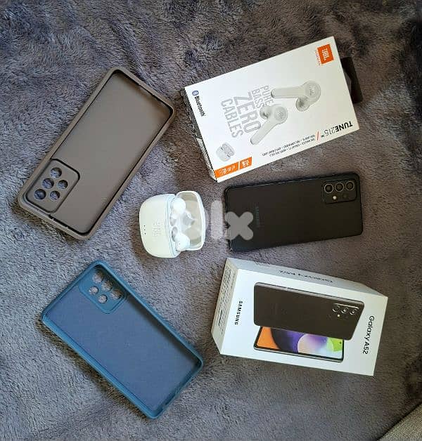 Samsung A52 + JBL Harman Bluetooth earpods 1