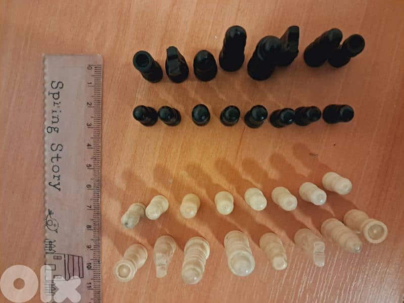 Wooden Chess Small Pieces Bag 1