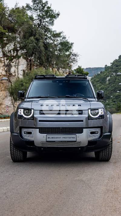 Land Rover Defender 2022 HSE Company Source