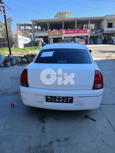 كرايسلر أخرى 2005