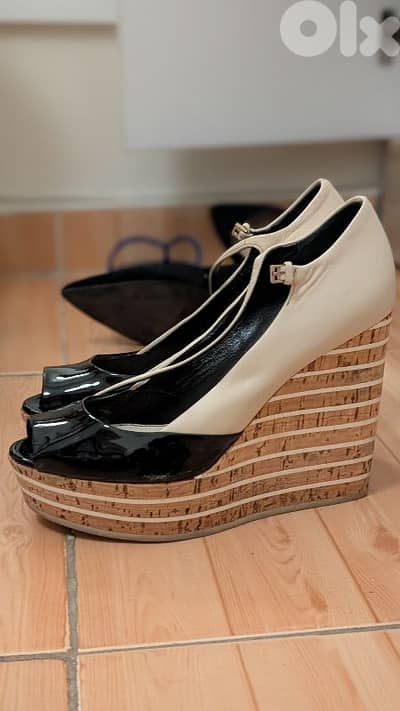 Gucci shoes women heels size 38.5 (barely used) $250