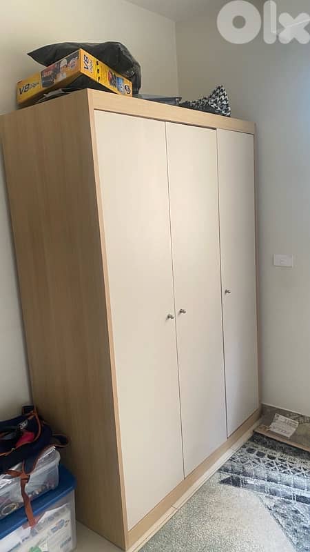 bunked bed and closet 4