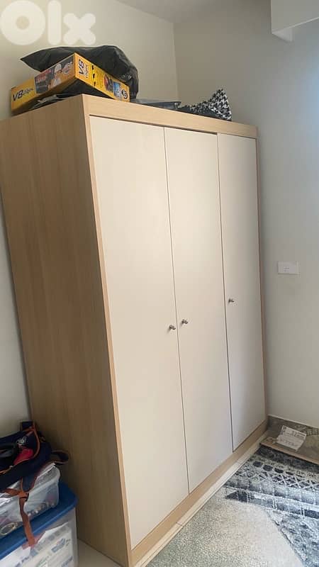 bunked bed and closet 5