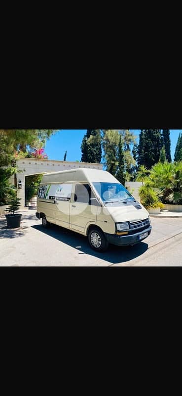 Renault Trafic.   1991