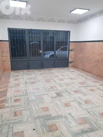 للبيع شقة 230 م. في عين الرمانة