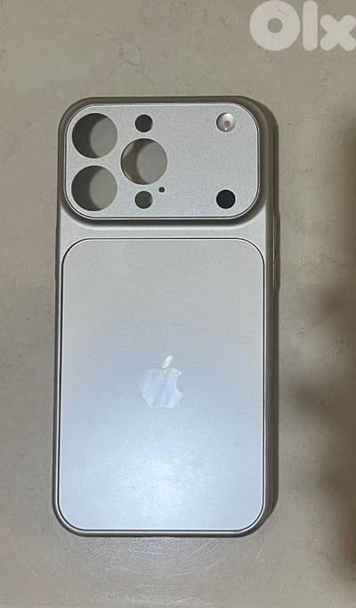iPhone 13 pro cover (that cover make your phone looks like 17)