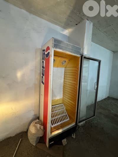 براد بيبسي شغال تبريد جيد جدا