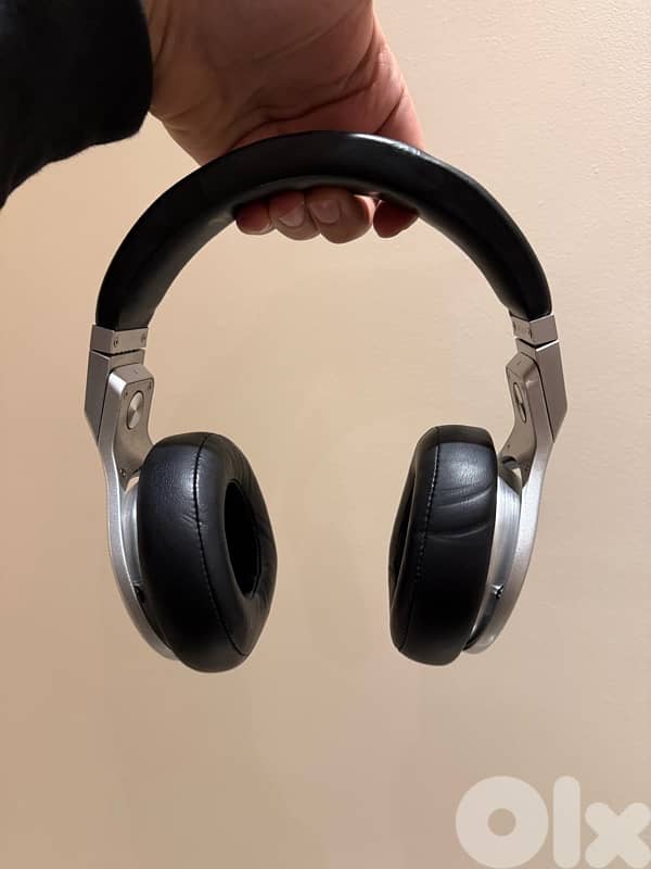 Beats Pro headphone 1