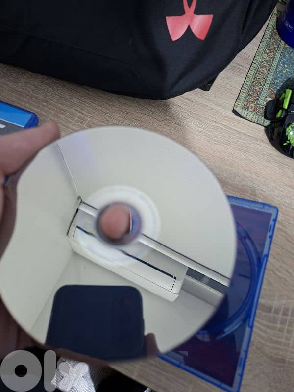 Red ded redemption 2 ps4 used like new + original map 2