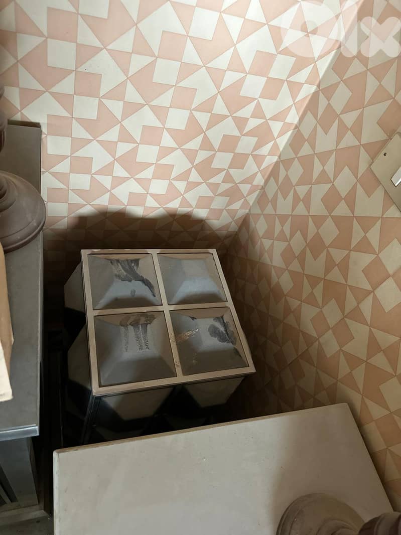 stainless black bar with one dining table base and glass board 1