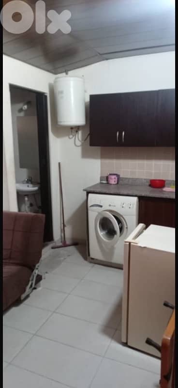 furnished studio in Bouar for rent 275$ 4