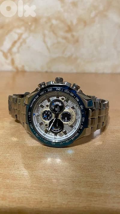 ساعة كاسيو ادفس