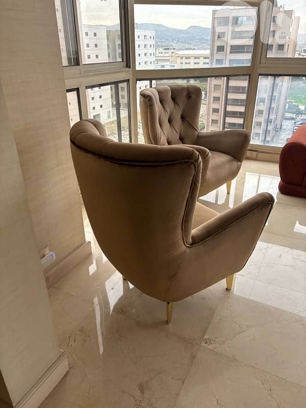 2 Tufted wingbang chair 2