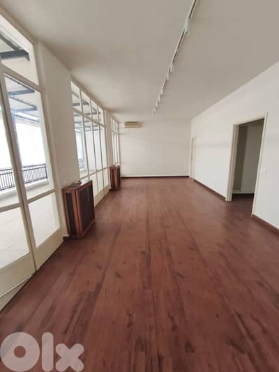 Apartment for Rent – Achrafieh  شقة للإيجار-الأشرفية