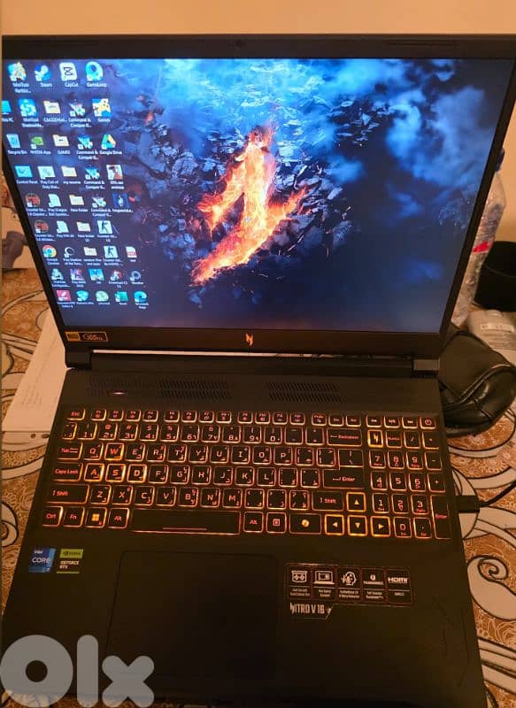 gaming laptop , acer nitro v16 2025 1