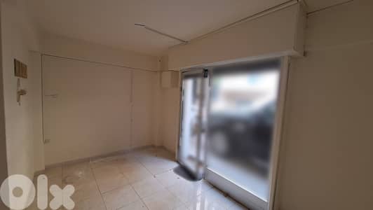 Shop for Rent in Geitawi – 16 sqm محل للإيجار في جعيتاوي