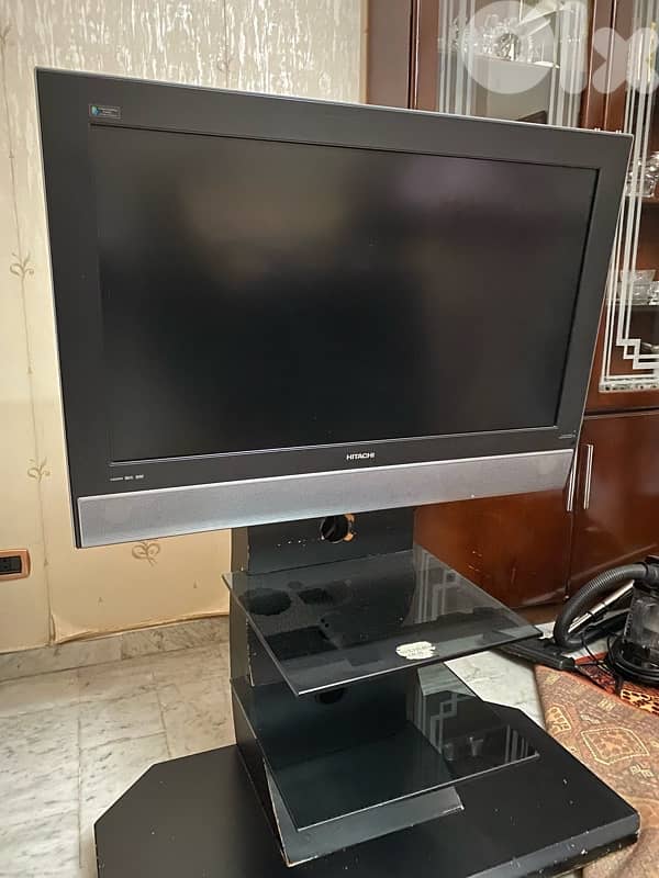 Hitachi TV 2