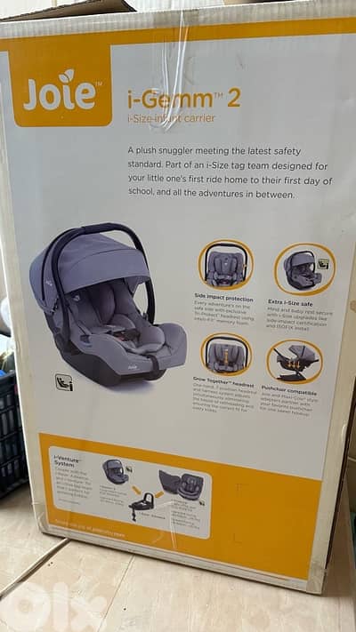 Carseat with base
