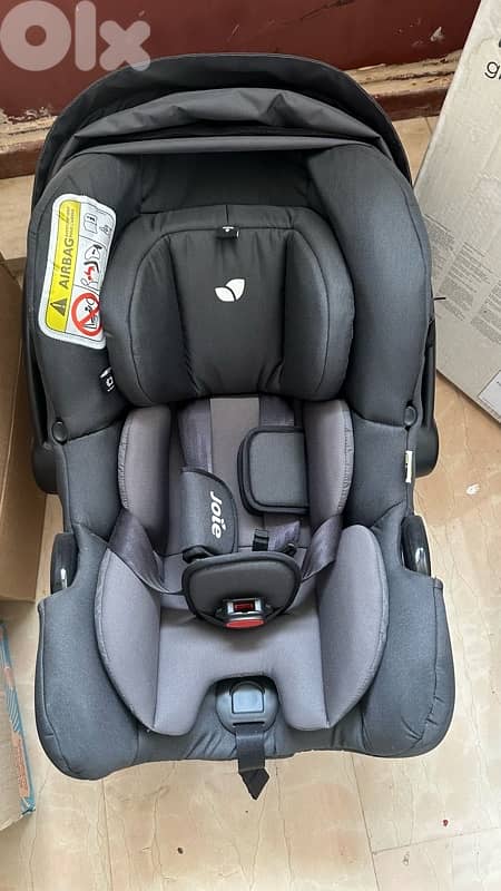 Carseat with base 1