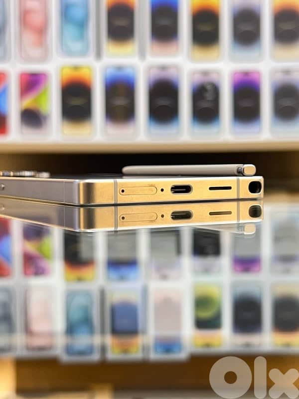 Samsung Galaxy S25 Ultra - like new 3