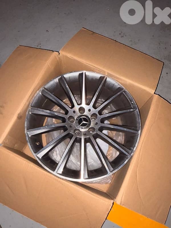 Mercedes 19’ Alloy Rims 3