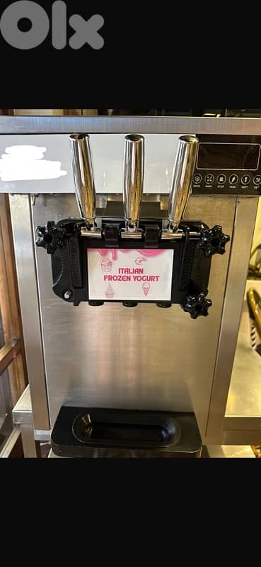 frozen yogurt / merry cream machine 3
