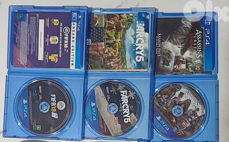 Ps4 slim 500GB ,3 Used discs, With new controller. 2