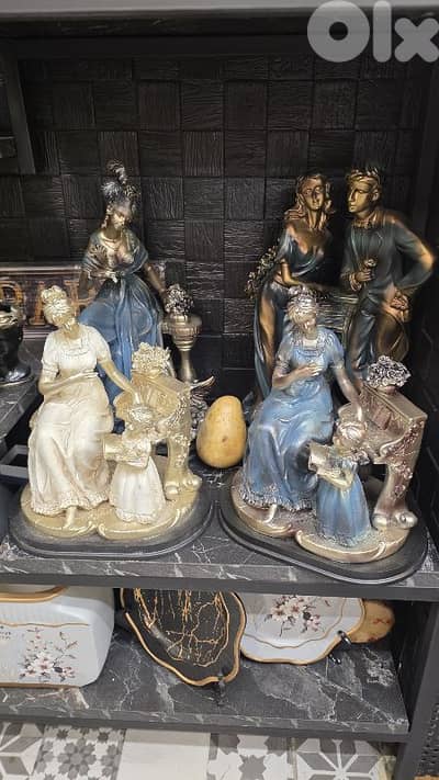 تماثيل مودرن