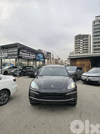 Porsche Cayenne 2011 black on black 0 accident Top car one owner