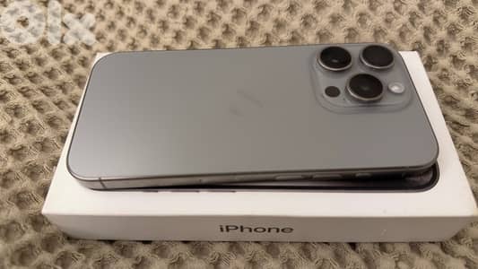 iPhone 15 pro 256gb + Apple Watch Series 6 44mm