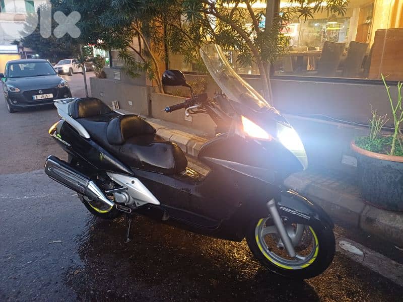 honda sylverwing black 2