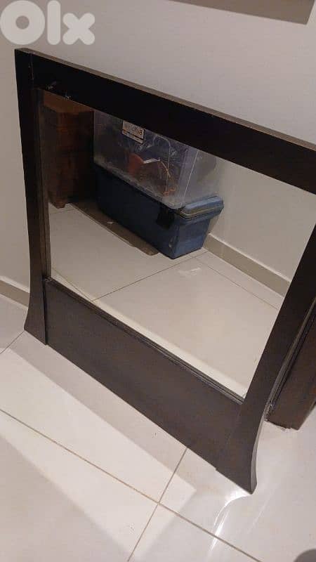 antique miror and Artistic paintings 7