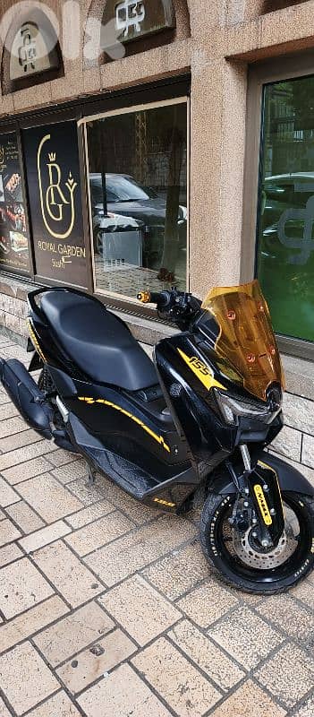 Yamaha Nmax 4