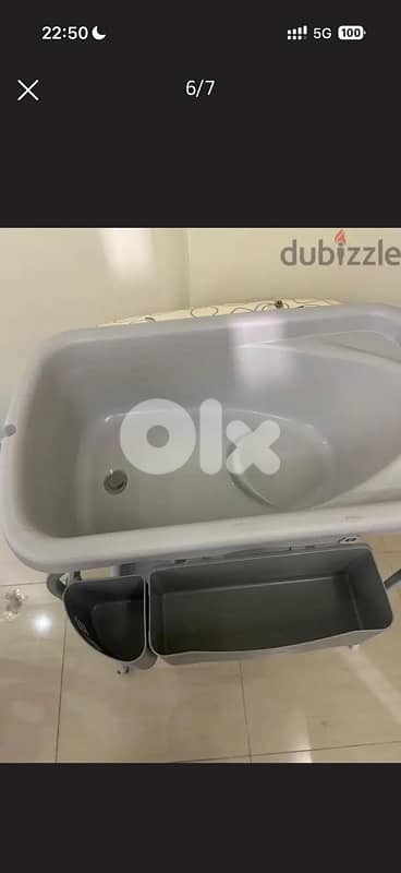 Chicco bath tub table 4