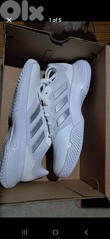 Adidas Tennis Shoes